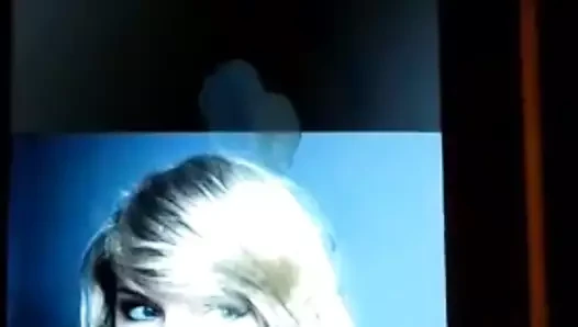 Taylor Swift'e sıcak haraç