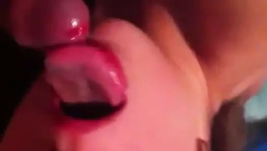 Rus fahişe emdi horoz