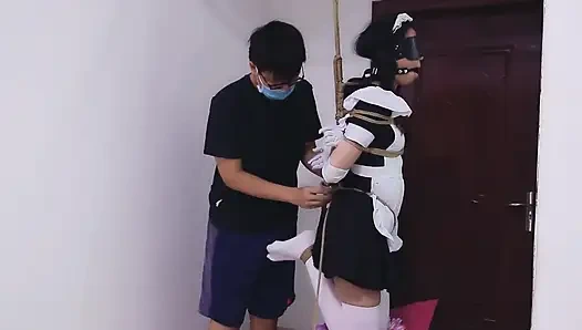 Whh02 - beyaz çoraplı ve gözleri bağlı, iplerle bağlı Çinli kız orgazm olmak için titreşiyor