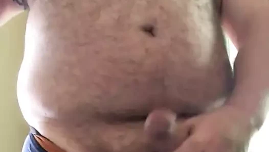 Dik tıknaz baba ayı masturbasyon ve boşalmak