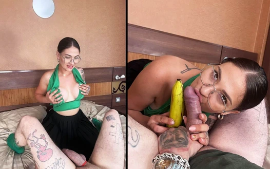 Sikimi Ve Muz Dövmeli Kate'imi Em