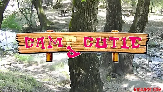 Tekme göt resimlerinden Adrianna'dan film