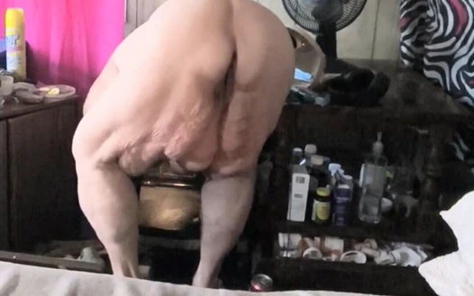 Kutusunu temizlerken sulu kutusunu ateşli yapıyor