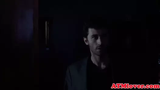 Göt fetişi bebek vampir yarağını emiyor