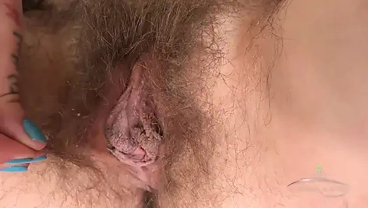 Felicia Fisher ıslak kıllı amcık ve anal mastürbasyon