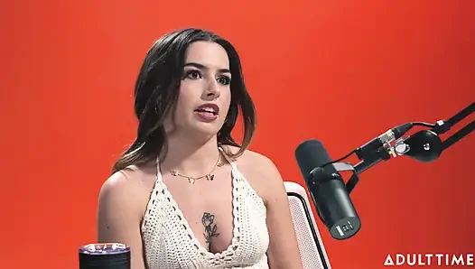 Titreme Kraliçesi Chanel Camryn | Adult Time Podcast