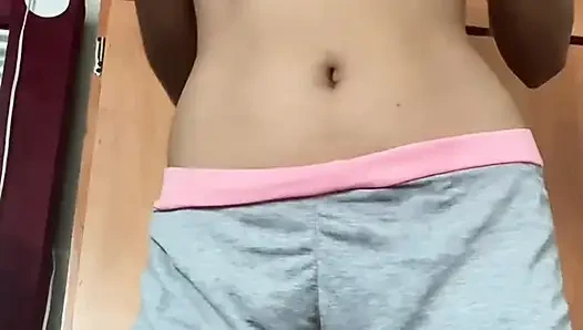 Ev arkadaşımın ev videosu, çok ıslak ve büyük.