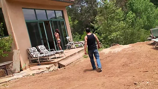 Genç fahişe eş içinde kadın iç çamaşırı yapar onu aldatmak koca izlemek ona almak becerdin