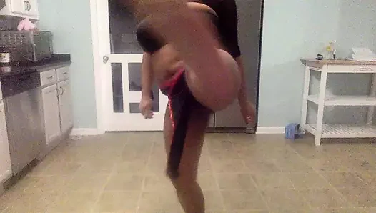 Bu abanoz kedi ile ölümcül dövüş – milf'in kusursuz zaferi 2. bölüm