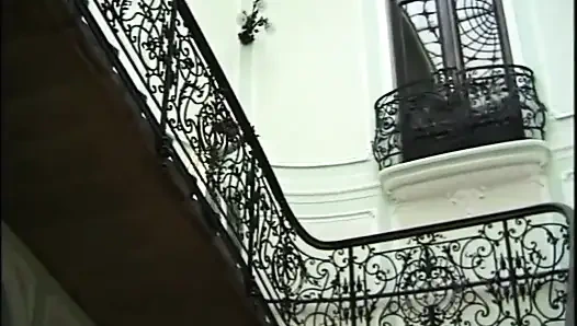 Güzel sarışın kız amcık yalıyor anal sikişiyor