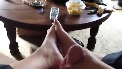 Ayak fetişi handjob