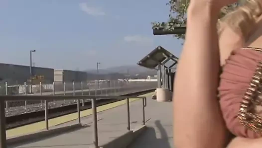 Kira croft ve lexxxi tyler seksi lezbiyenler yalamak her diğer