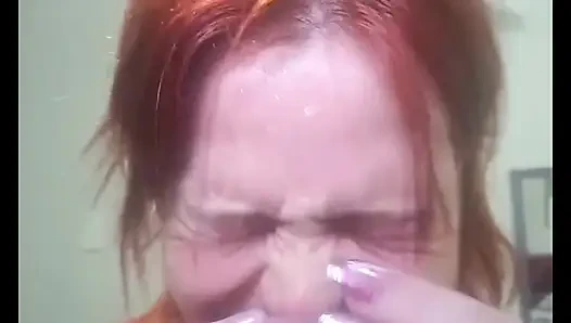 Üvey kız kardeşim bahsi kaybediyor ve boşalmam için mastürbasyon yapması gerekiyor