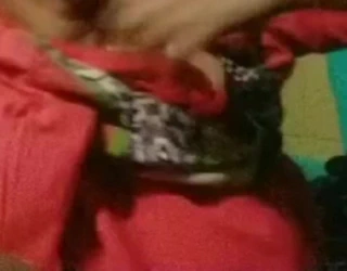 mallu bhavana göğüsler