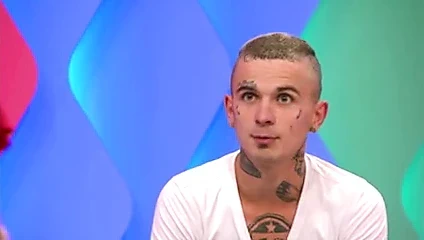 Bay busta-az aniko showban