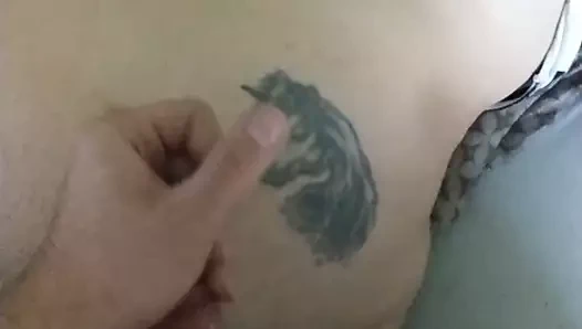 7 aylık hamile karısı göbek üzerinde twinks alır