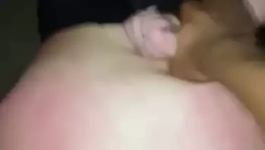 Büyük siyah yarak beyaz götü dolduruyor