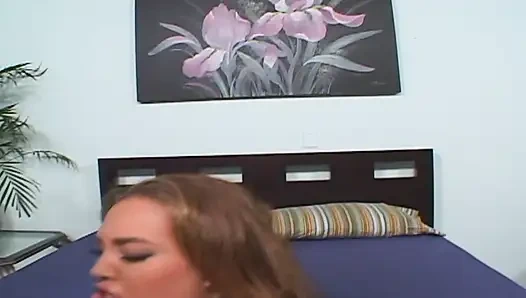 Güzel neşeli pembe amcık büyük sikiş için geniş açık bekliyor