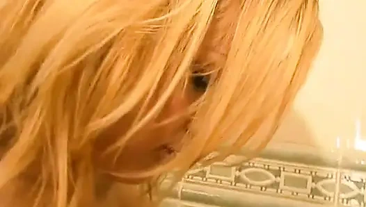 Banyo erotik ve sidik