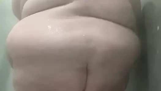 Ivy'nin o duşa ihtiyacı var