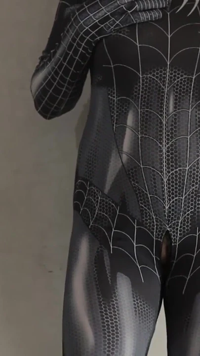 Обязательный для просмотра момент от "Примеряю мой новый костюм Человека-паука."