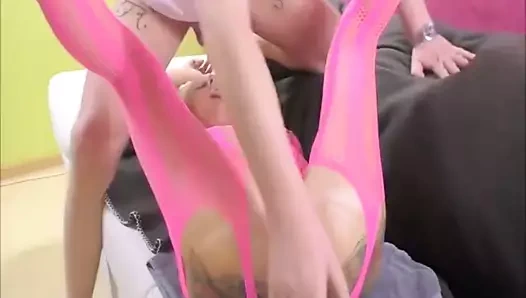 sapık büyük klitoris ve halkalı kaltak