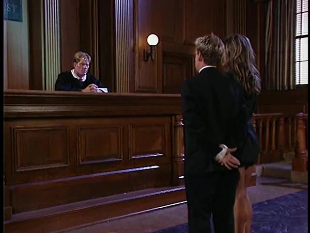 एलिगेंट बेब चाहता हे को मिलना एडवेंचरस और बकवास में the कोर्ट