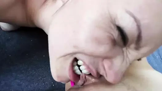 Tutkulu lezbiyen kedi yalama