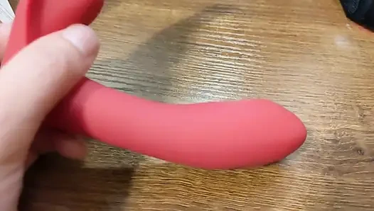 Animour külot dildo kutularını açıp mastürbasyon yapıyor