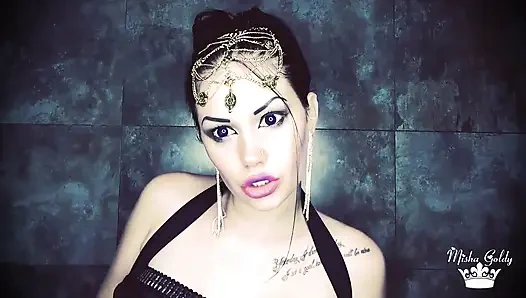 Karanlık tanrıça doyumsuz bir açlık hissediyor!