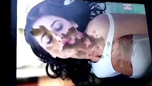 Nargis fakhri'ye saygı duruşu!!!