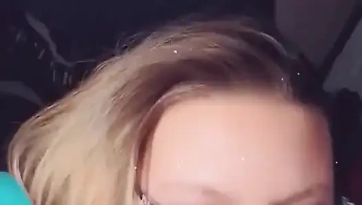 Çalışırken yarağını emiyor, emmeli ve çalışmalı