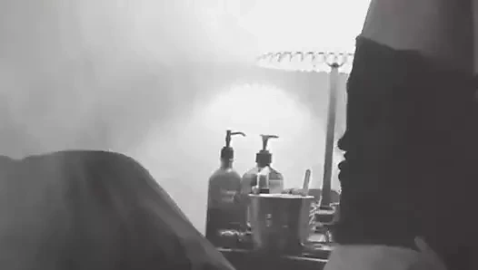 10 inçlik talwar yarağı monte ediyor