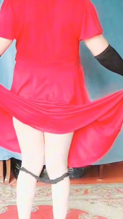 En tatlı boşalma ladyboy eller serbest büyük boşalma ateşli büyük göt | Klip 1
