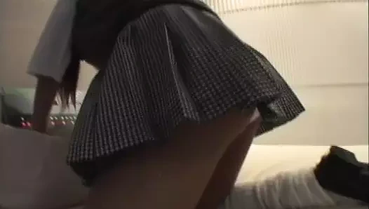 Bağlı ve sert sikiliyor