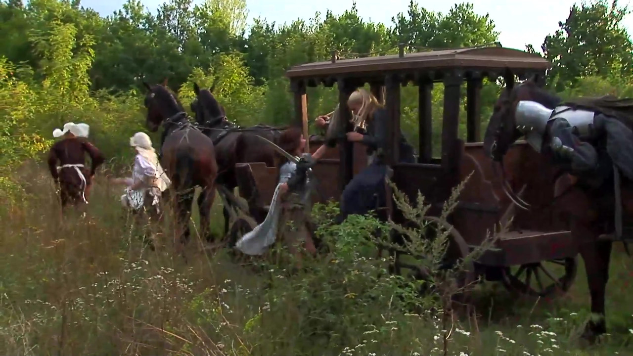 Ritter mit Pferden ficken das geile Blonde Girl