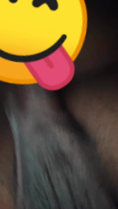 Bayan beni arabada emiyor