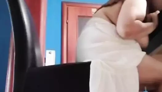 karısı yalıyor göt ve berbat horoz için onu koca