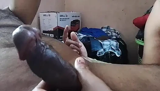 Sürtük bir hemşire kocasının yarağını emiyor