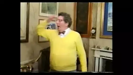 klasik: abanoz kız seksi kıçına şaplak attı