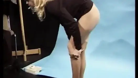 Almanya'dan bu amatör sarışın oyuncu seçmelerinde anal deliğine giriyor