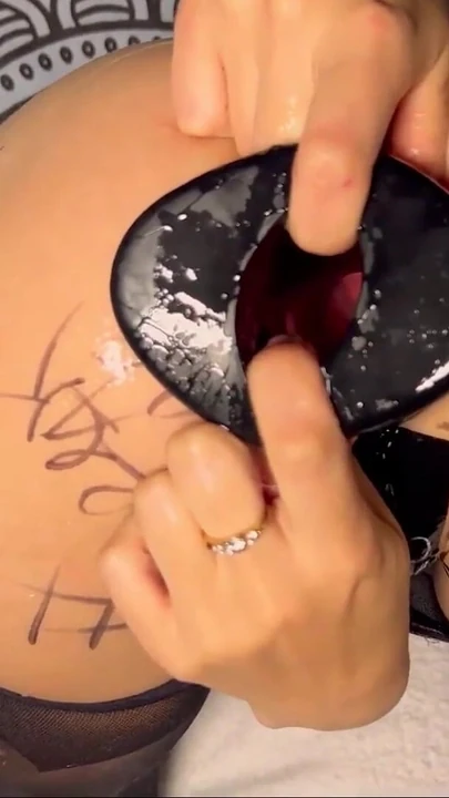 Незабываемый момент из "Анального тоннеля и боди-игнорирования"