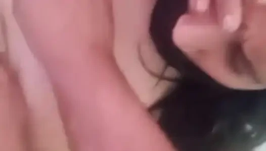 Hintli seks çok ateşli sikişiyor göt deliği çok ateşli üvey kız kardeş üvey erkek kardeşle kurulum