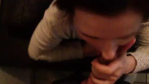 Genç Alman dik milf darbeler benim çük ve wanks beni iyi