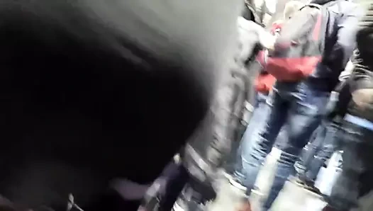 İki hostes orta sıcak