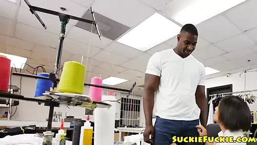 Oryantal terzi ganimet becerdin içinde the dükkan