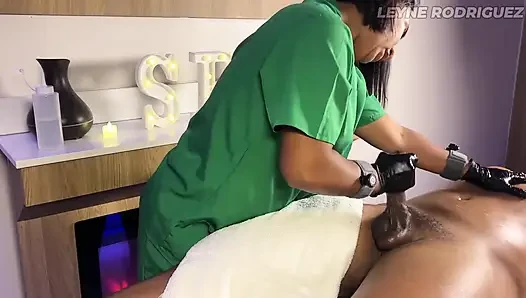 Amatör nuru masajı leyne rodriguez'in şok edici sürprizi
