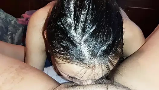 Komşumuz yanımızda yatarken kız arkadaşım amımı yalıyor - lezbiyen illüzyon