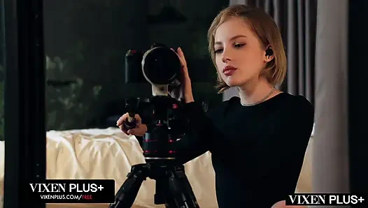 Vixenplus bella spark yoğun üçlü grup sekste Nata Gold ve erkek arkadaşını baştan çıkarıyor