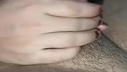 Indian desi bhabhi ne meri land chusi